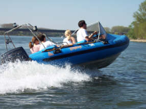 motorboot charter